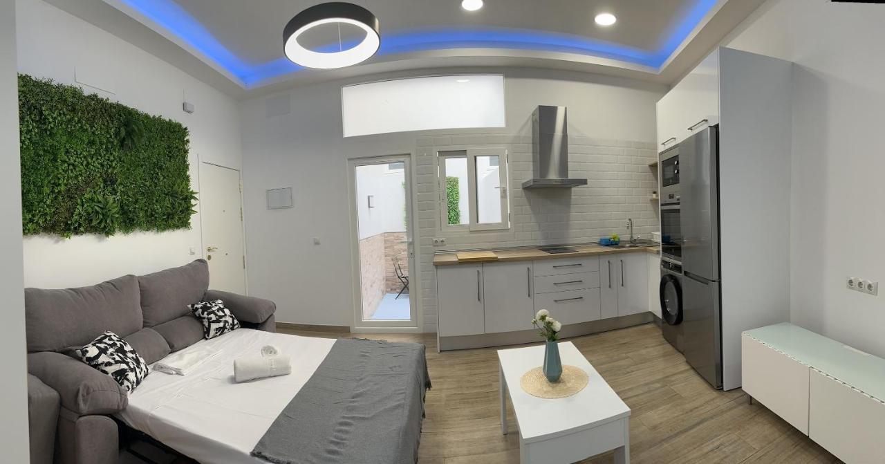 Sky Garden Malaga Centro Apartment Bagian luar foto
